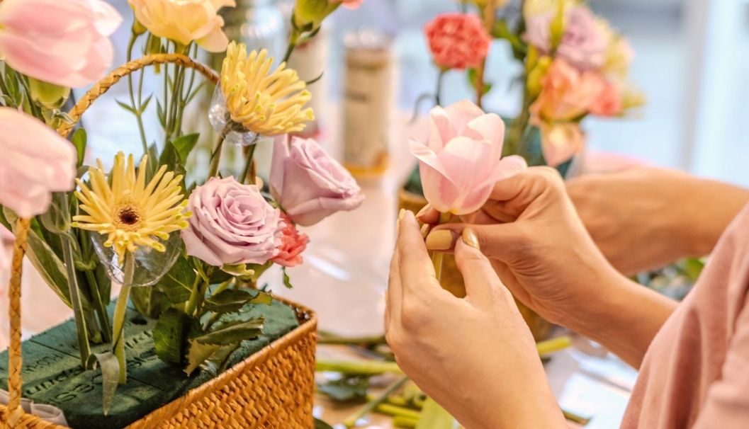 Flower Arrangement Session
